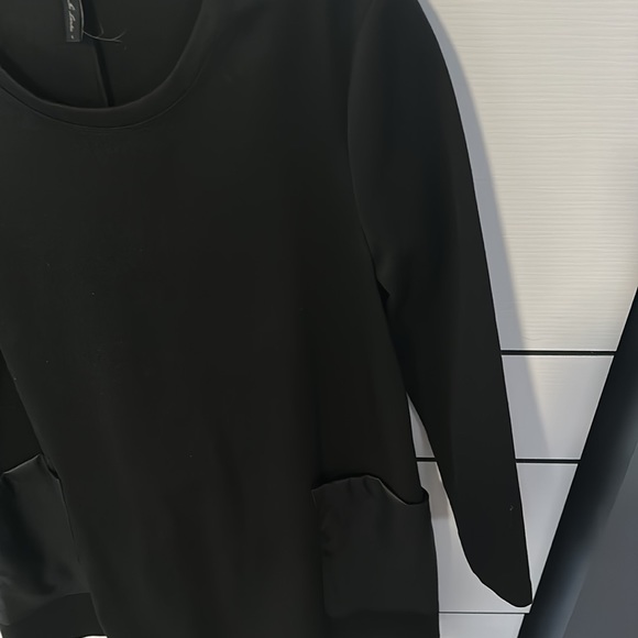 Bcbg sz lg swing dress with faux leather pockets like new!with faux leggings! - Picture 6 of 6